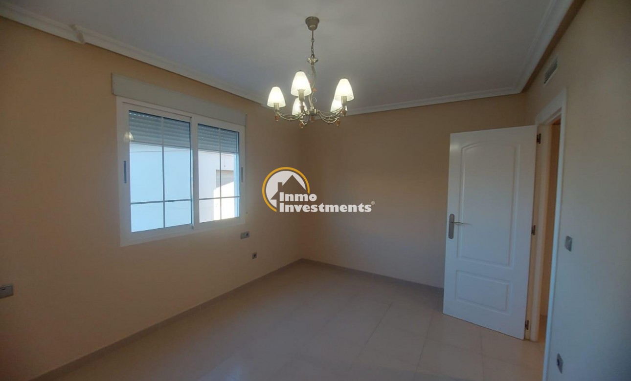 Reventa - Local comercial - Orihuela - La Murada-Los Vicentes