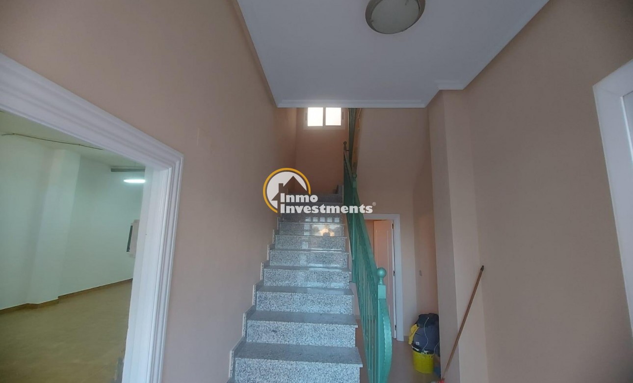 Reventa - Local comercial - Orihuela - La Murada-Los Vicentes