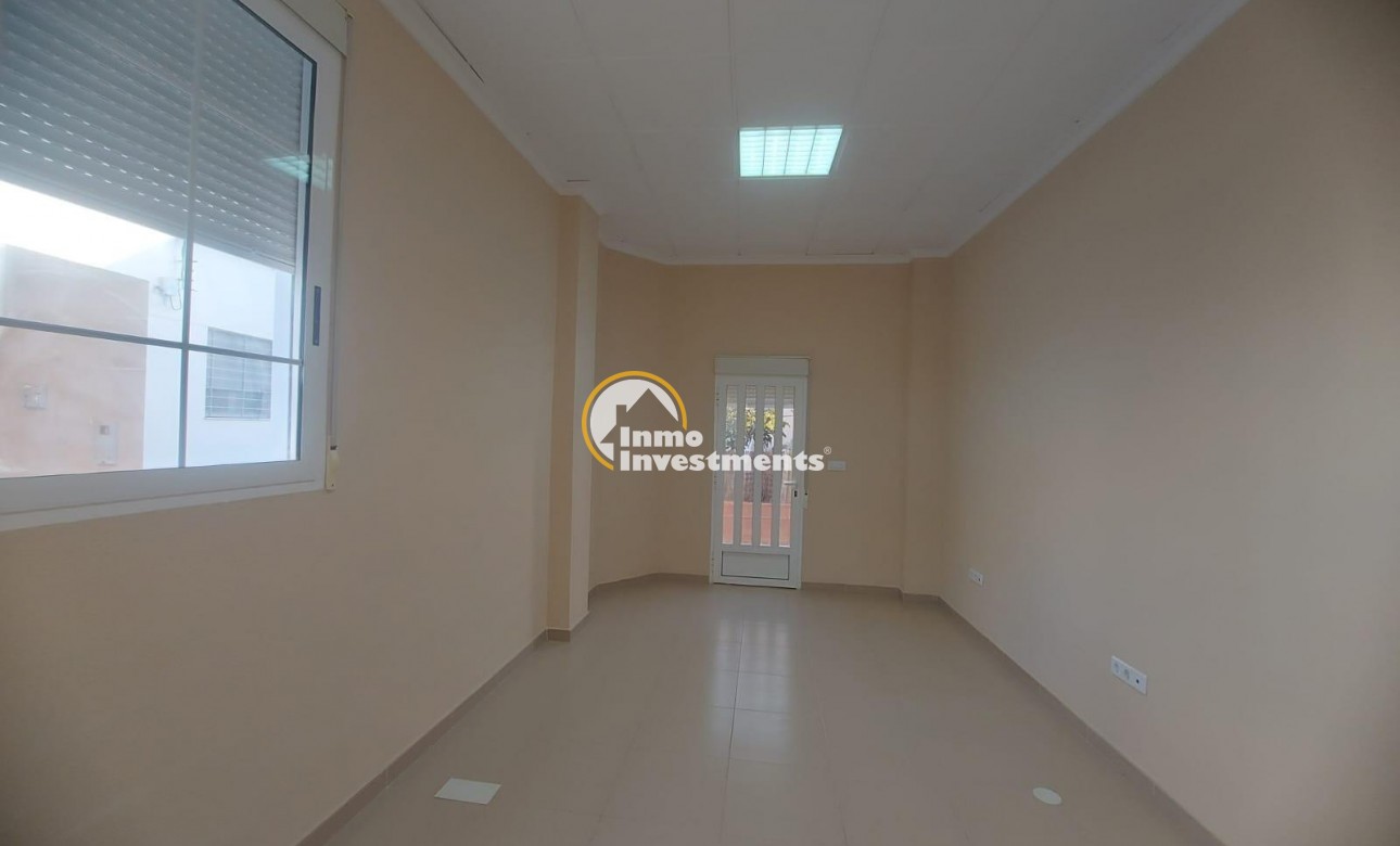 Reventa - Local comercial - Orihuela - La Murada-Los Vicentes