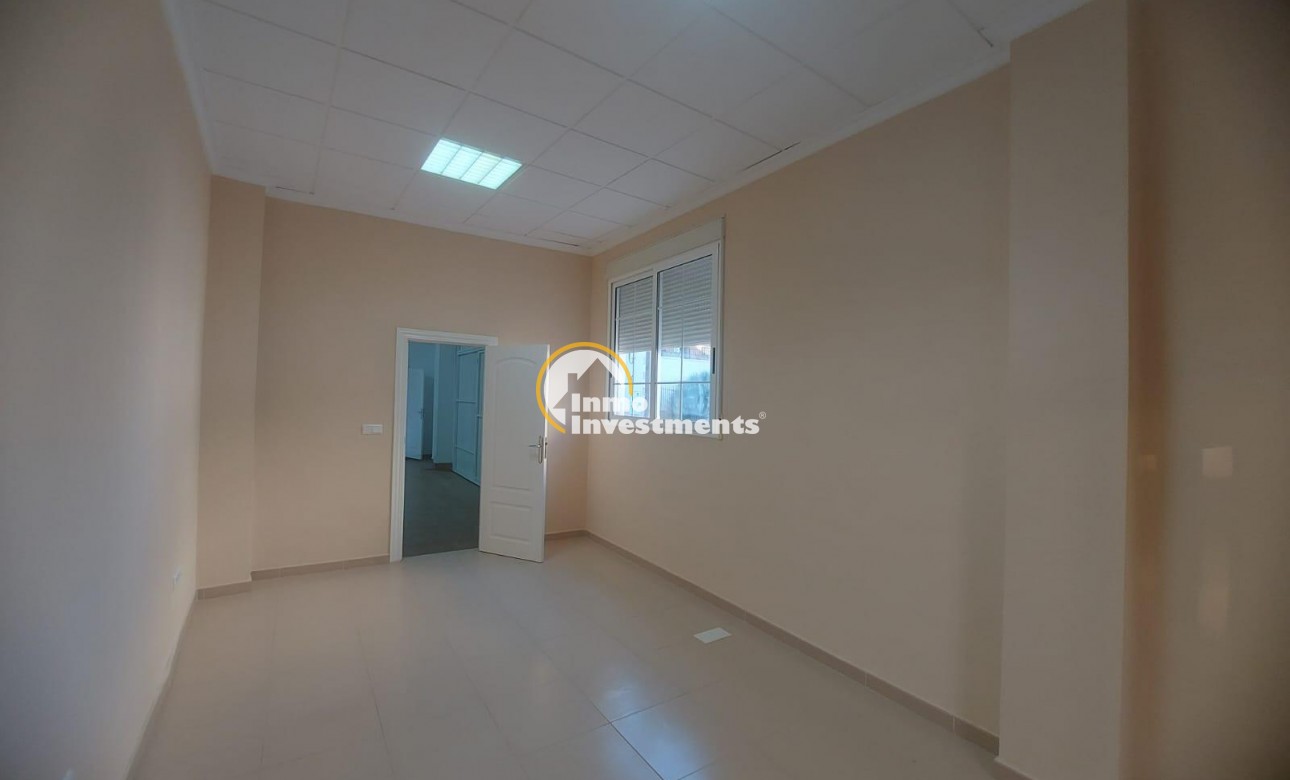 Reventa - Local comercial - Orihuela - La Murada-Los Vicentes