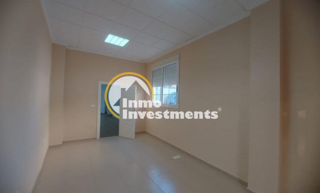 Reventa - Local comercial - Orihuela - La Murada-Los Vicentes
