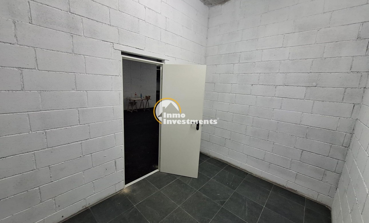 Reventa - Local comercial - Salinas