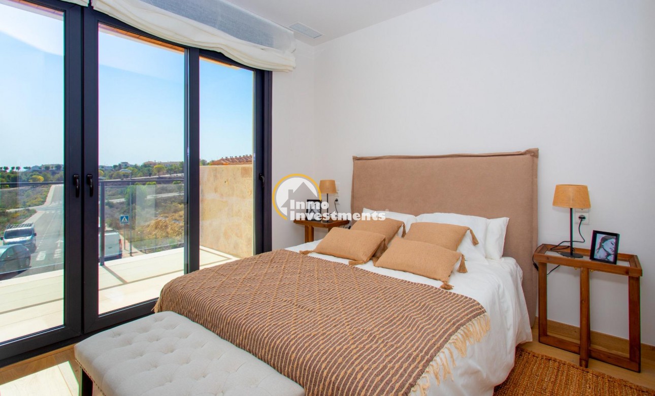 Obra nueva - Chalet adosado - Monforte del Cid - Comunidad valenciana