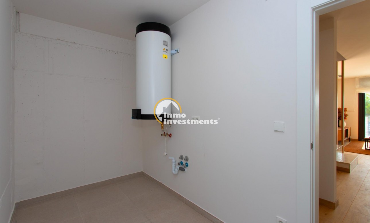 Obra nueva - Chalet adosado - Monforte del Cid - Comunidad valenciana