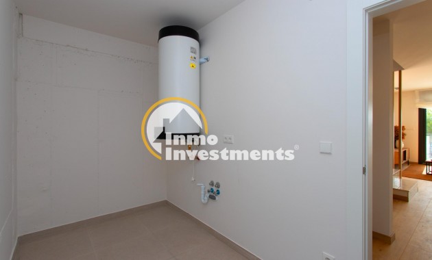 Obra nueva - Chalet adosado - Monforte del Cid - Comunidad valenciana