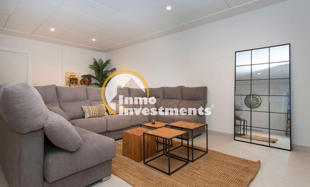 Resale - Villa - Hondon de Las Nieves - Pueblo 6