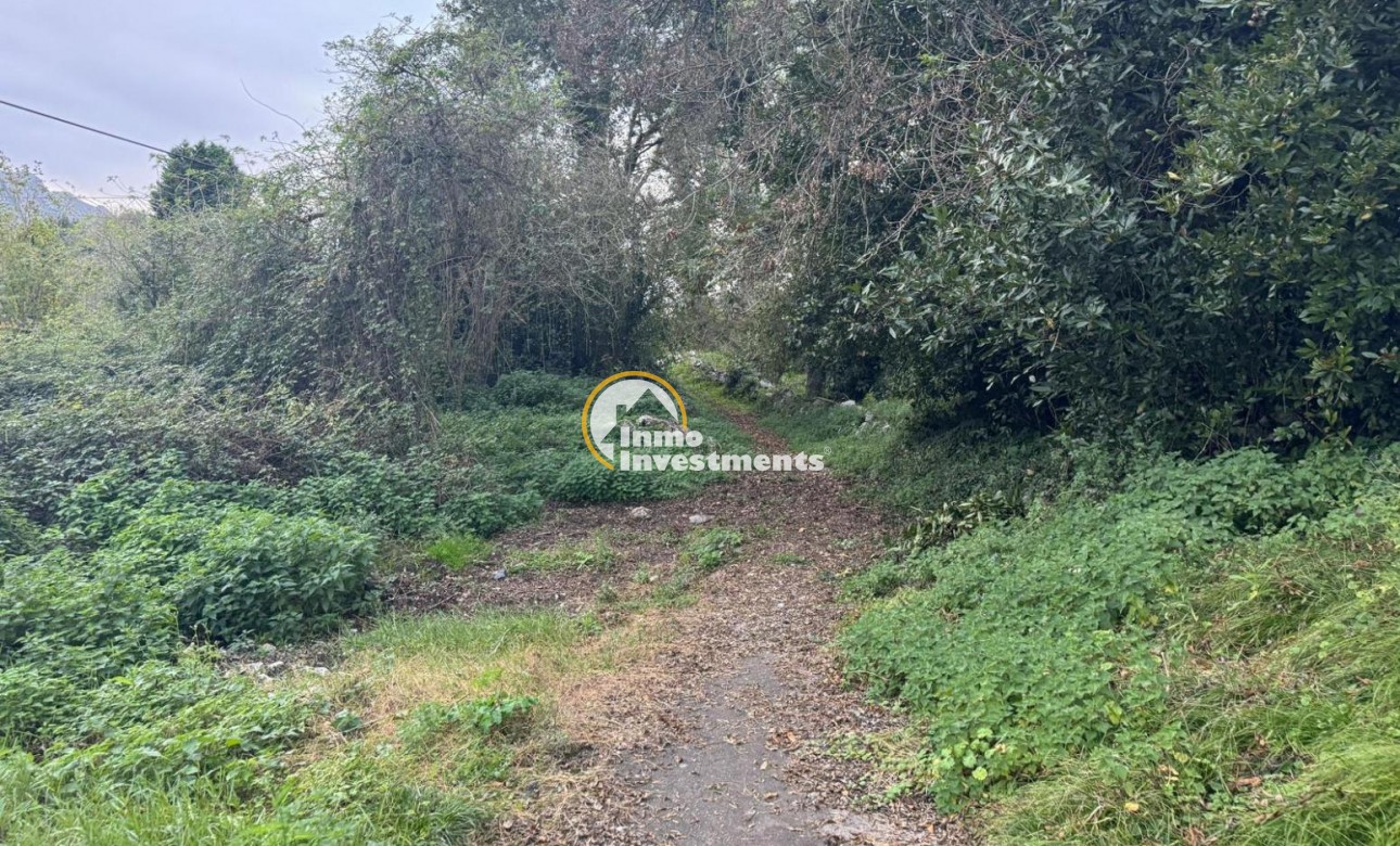 Reventa - Parcela - Llanes - Cué-San Roque-Andrín