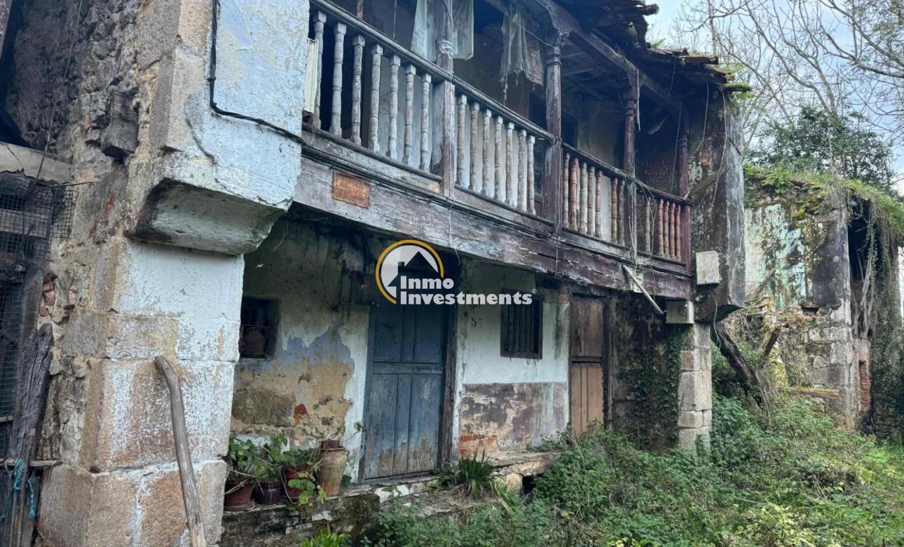 Reventa - Parcela - Llanes - Cué-San Roque-Andrín