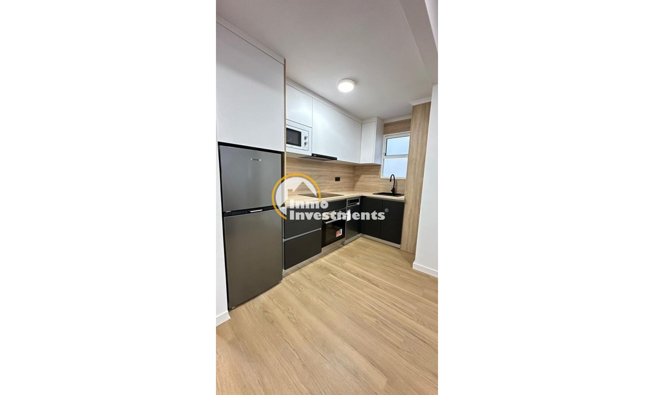 Reventa - Apartamento - Torrevieja - Estacion de autobuses