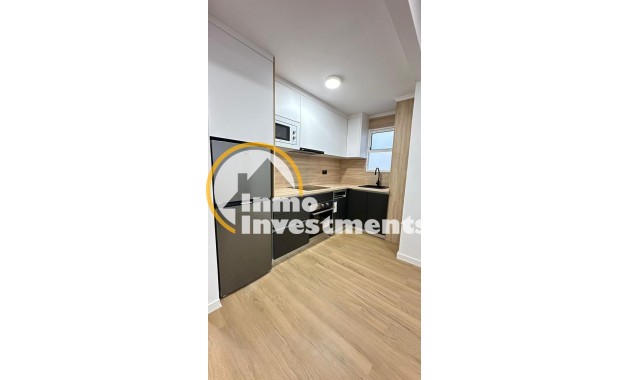 Reventa - Apartamento - Torrevieja - Estacion de autobuses