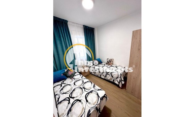 Reventa - Apartamento - Torrevieja - Estacion de autobuses