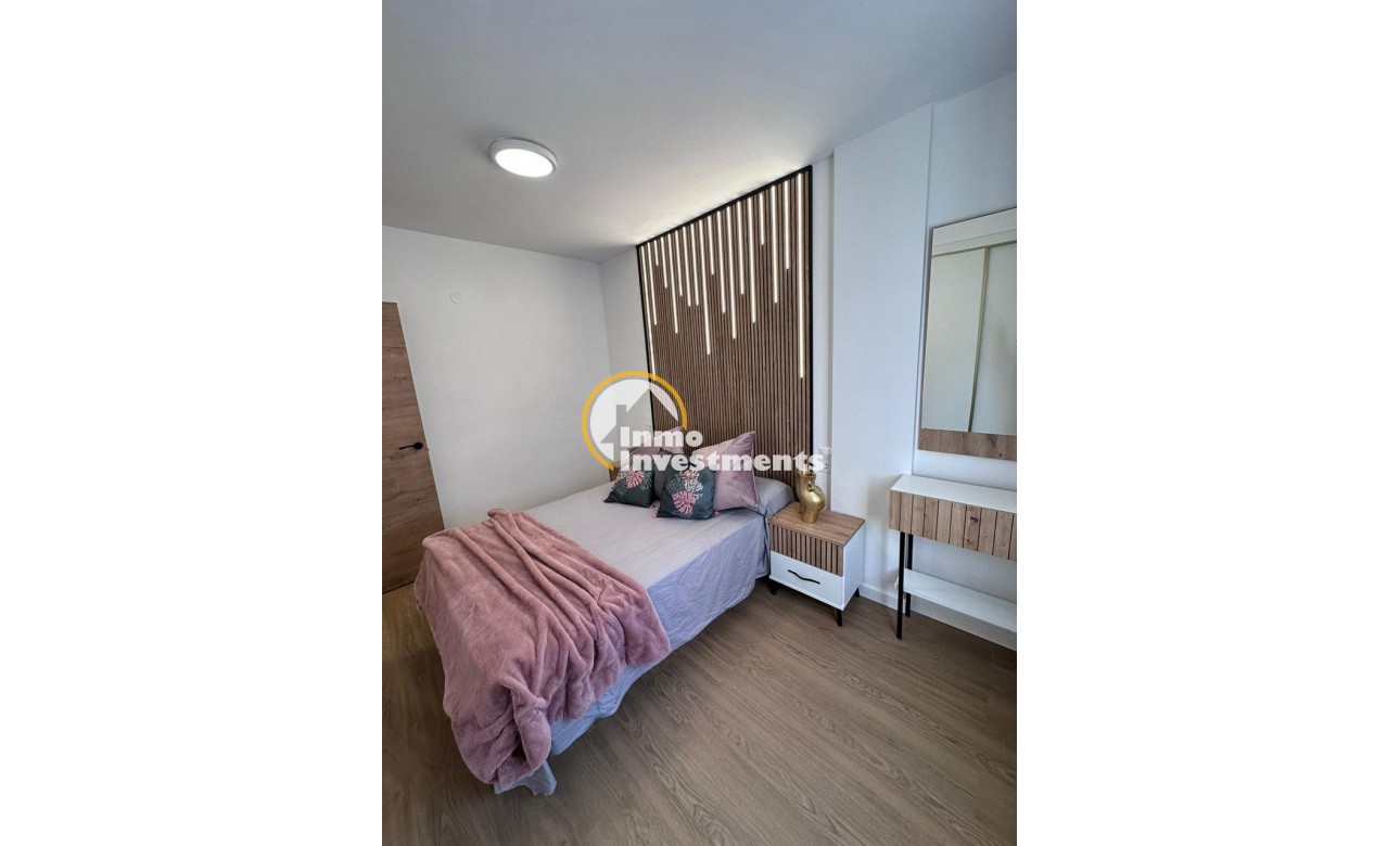 Reventa - Apartamento - Torrevieja - Estacion de autobuses