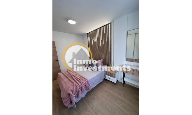 Reventa - Apartamento - Torrevieja - Estacion de autobuses