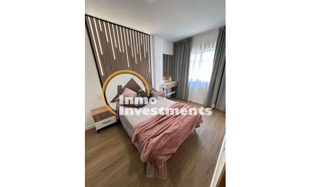 Reventa - Apartamento - Torrevieja - Estacion de autobuses