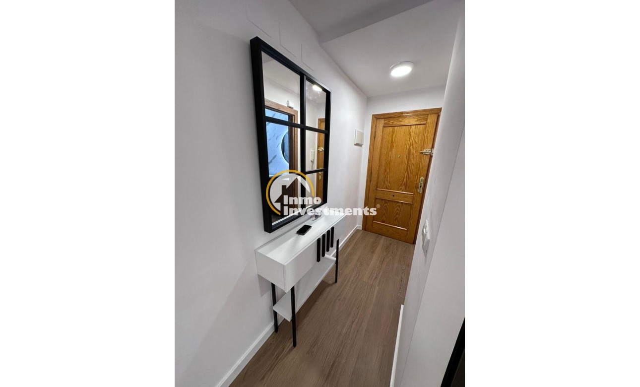 Reventa - Apartamento - Torrevieja - Estacion de autobuses