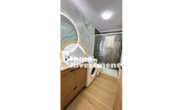 Reventa - Apartamento - Torrevieja - Estacion de autobuses