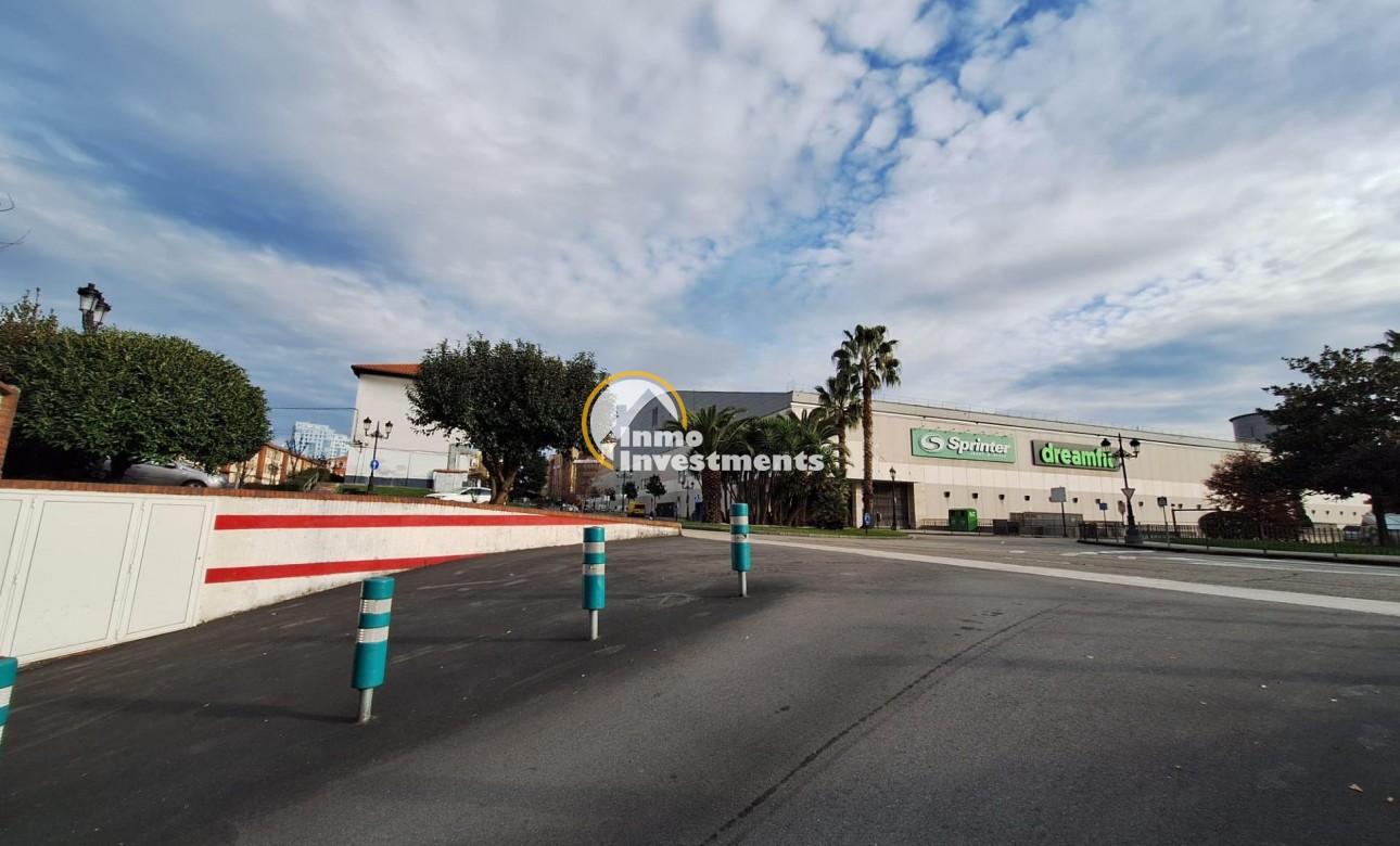 Bestaande bouw - Commercieel - Oviedo - Teatinos-Los Prados