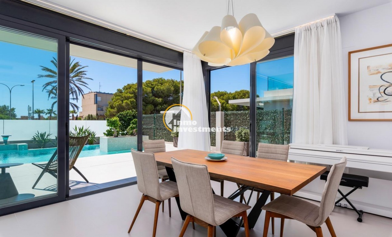 Reventa - Chalet independiente - Orihuela Costa - Campoamor