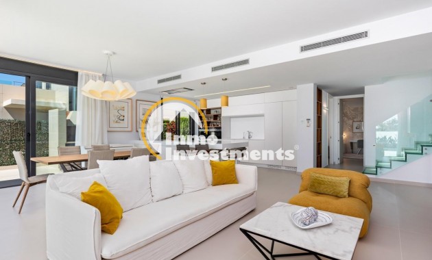 Reventa - Chalet independiente - Orihuela Costa - Campoamor