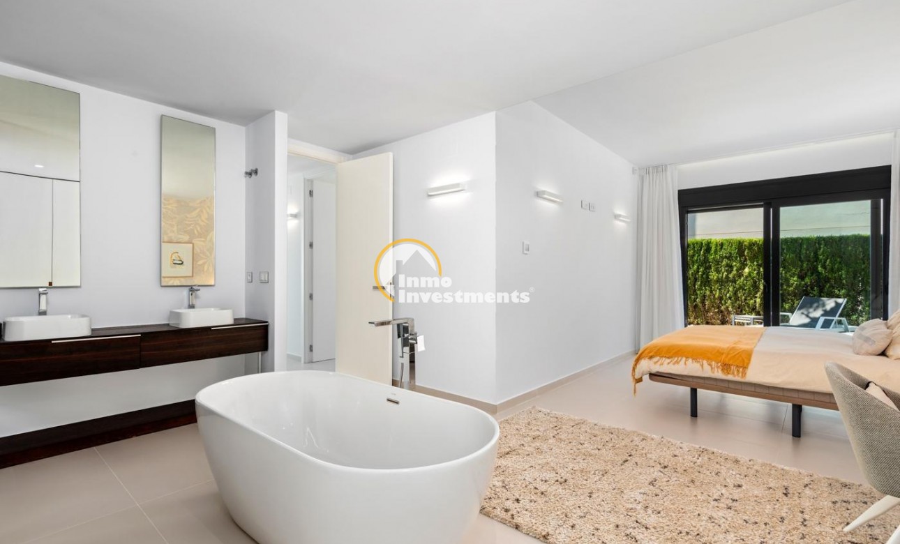 Reventa - Chalet independiente - Orihuela Costa - Campoamor