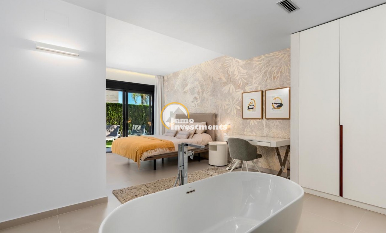 Reventa - Chalet independiente - Orihuela Costa - Campoamor