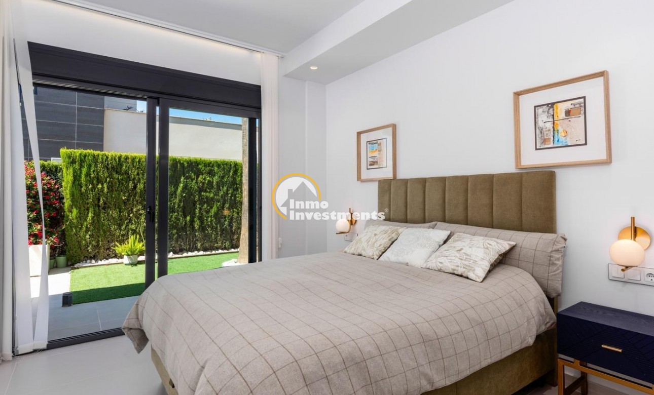 Reventa - Chalet independiente - Orihuela Costa - Campoamor