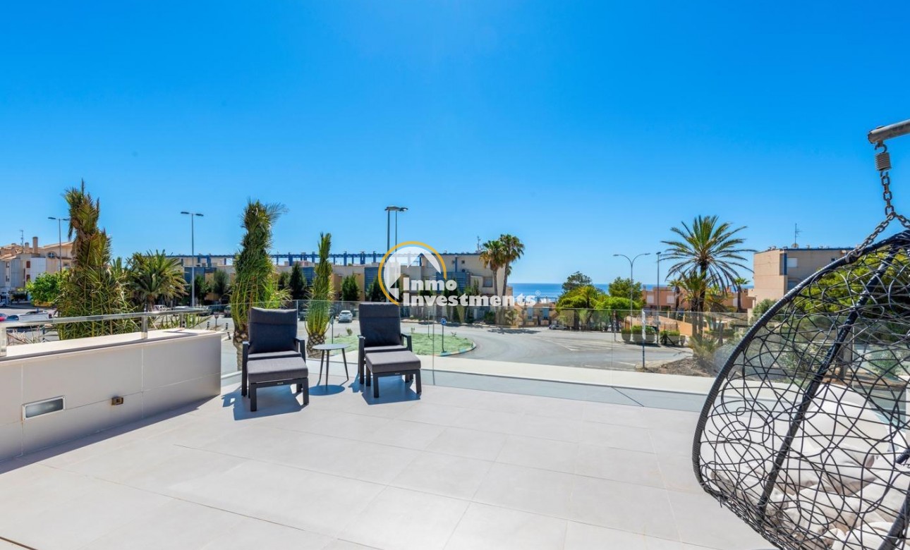 Reventa - Chalet independiente - Orihuela Costa - Campoamor