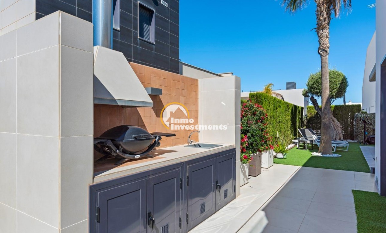 Reventa - Chalet independiente - Orihuela Costa - Campoamor