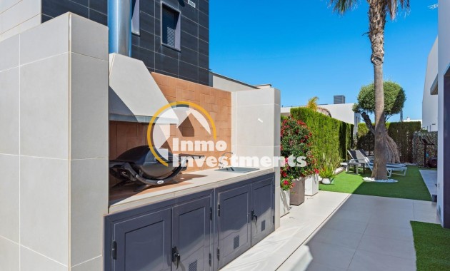 Reventa - Chalet independiente - Orihuela Costa - Campoamor