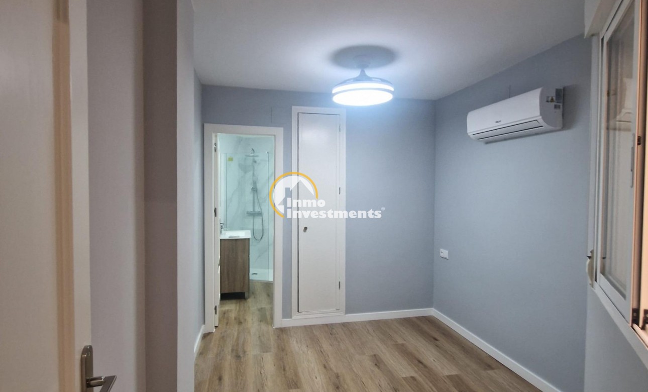 Bestaande bouw - Appartement - Torrevieja - La Mata pueblo