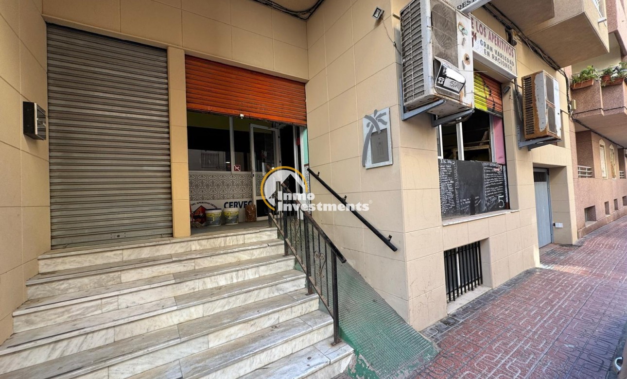 Bestaande bouw - Commercieel - Torrevieja - Playa del Cura