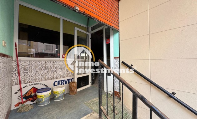 Bestaande bouw - Commercieel - Torrevieja - Playa del Cura