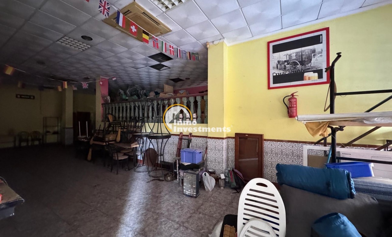 Bestaande bouw - Commercieel - Torrevieja - Playa del Cura