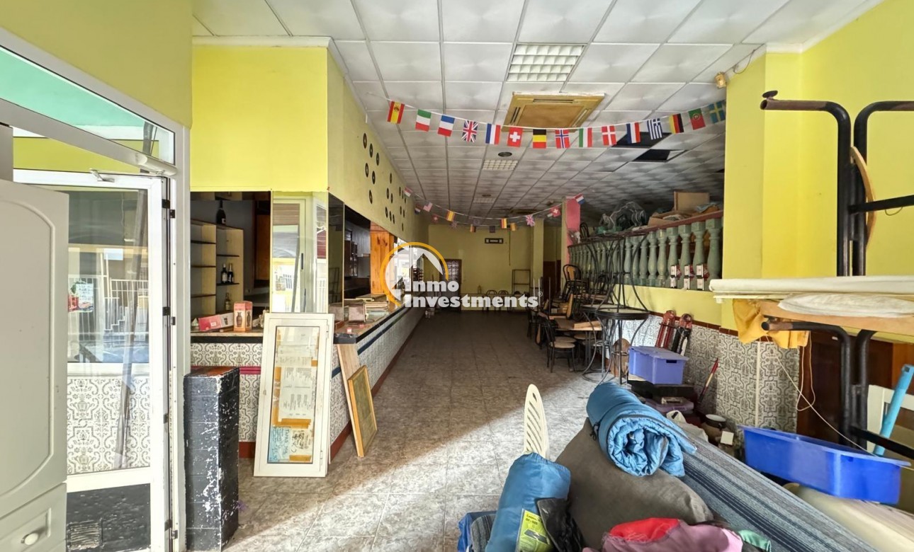 Bestaande bouw - Commercieel - Torrevieja - Playa del Cura