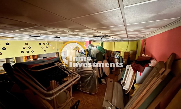 Bestaande bouw - Commercieel - Torrevieja - Playa del Cura