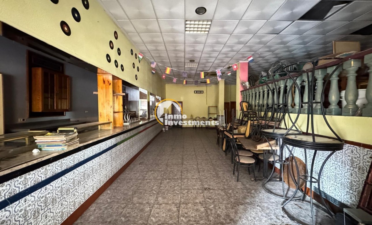 Bestaande bouw - Commercieel - Torrevieja - Playa del Cura