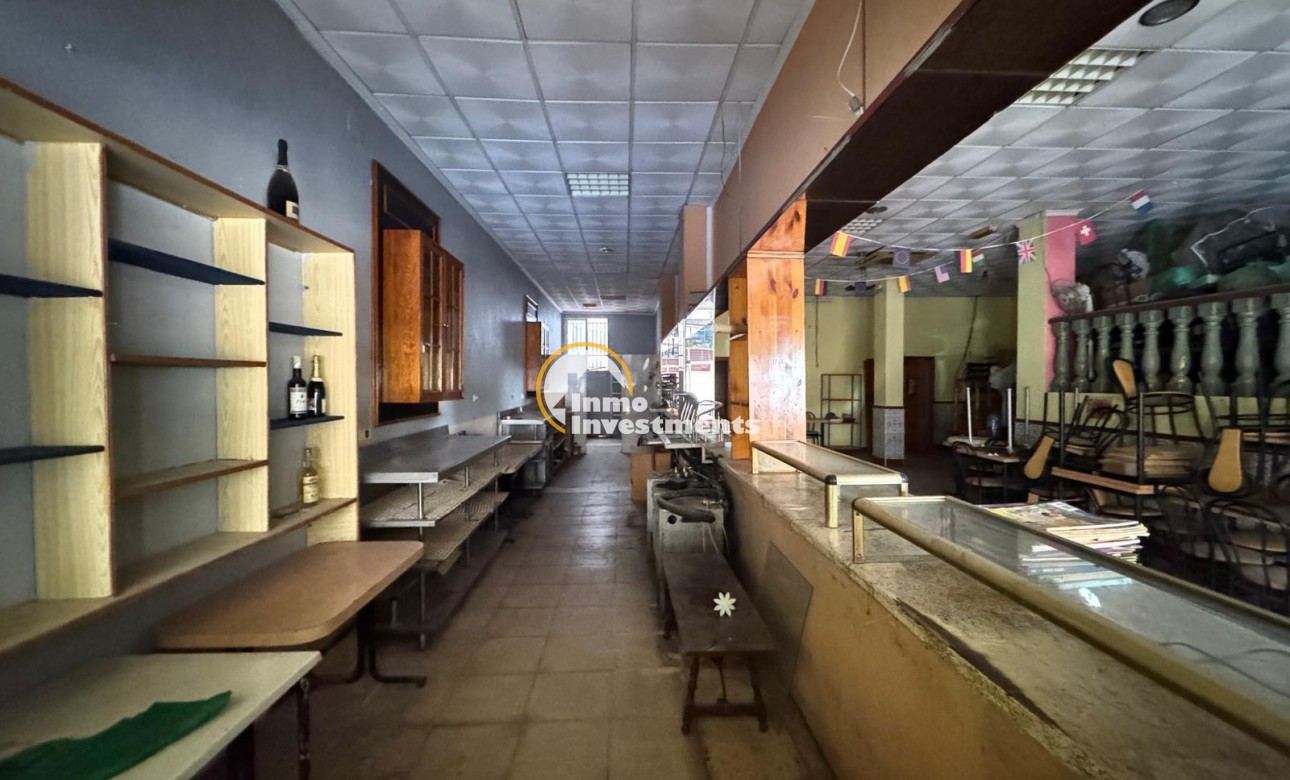 Bestaande bouw - Commercieel - Torrevieja - Playa del Cura