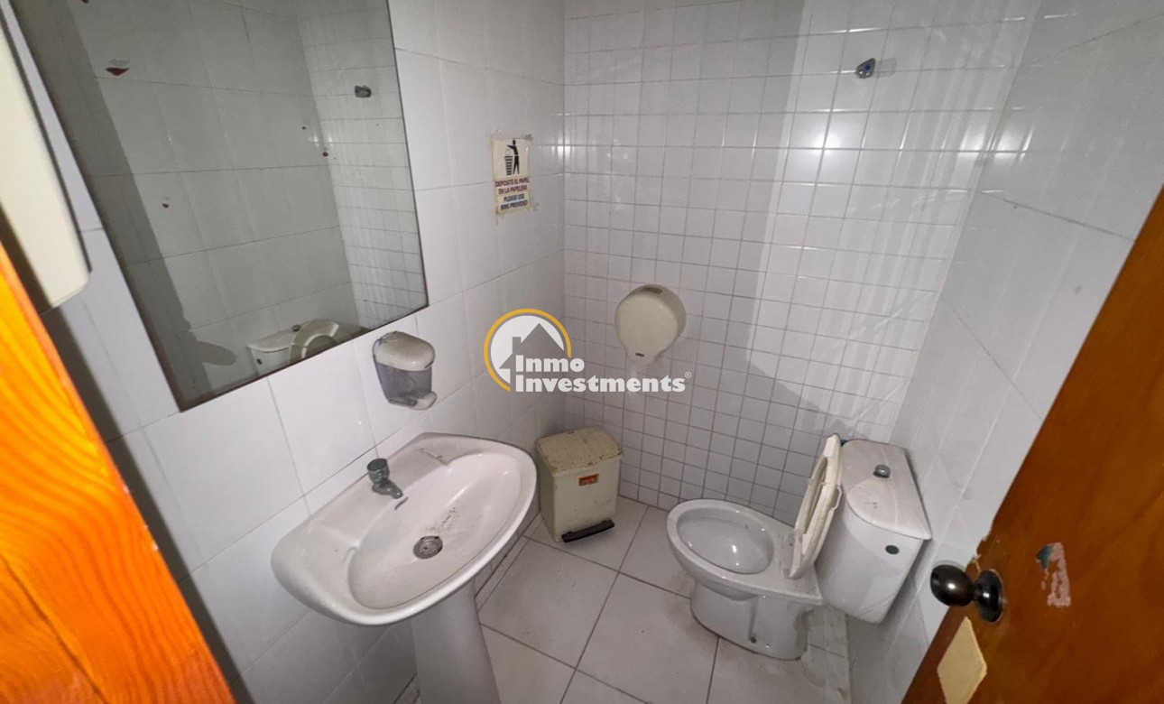 Bestaande bouw - Commercieel - Torrevieja - Playa del Cura