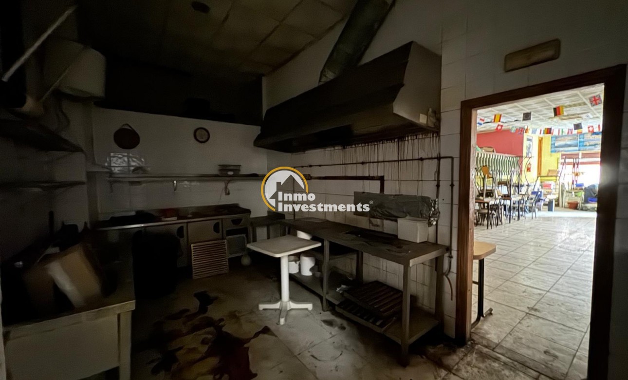 Bestaande bouw - Commercieel - Torrevieja - Playa del Cura