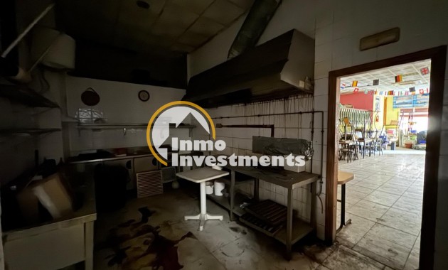 Bestaande bouw - Commercieel - Torrevieja - Playa del Cura