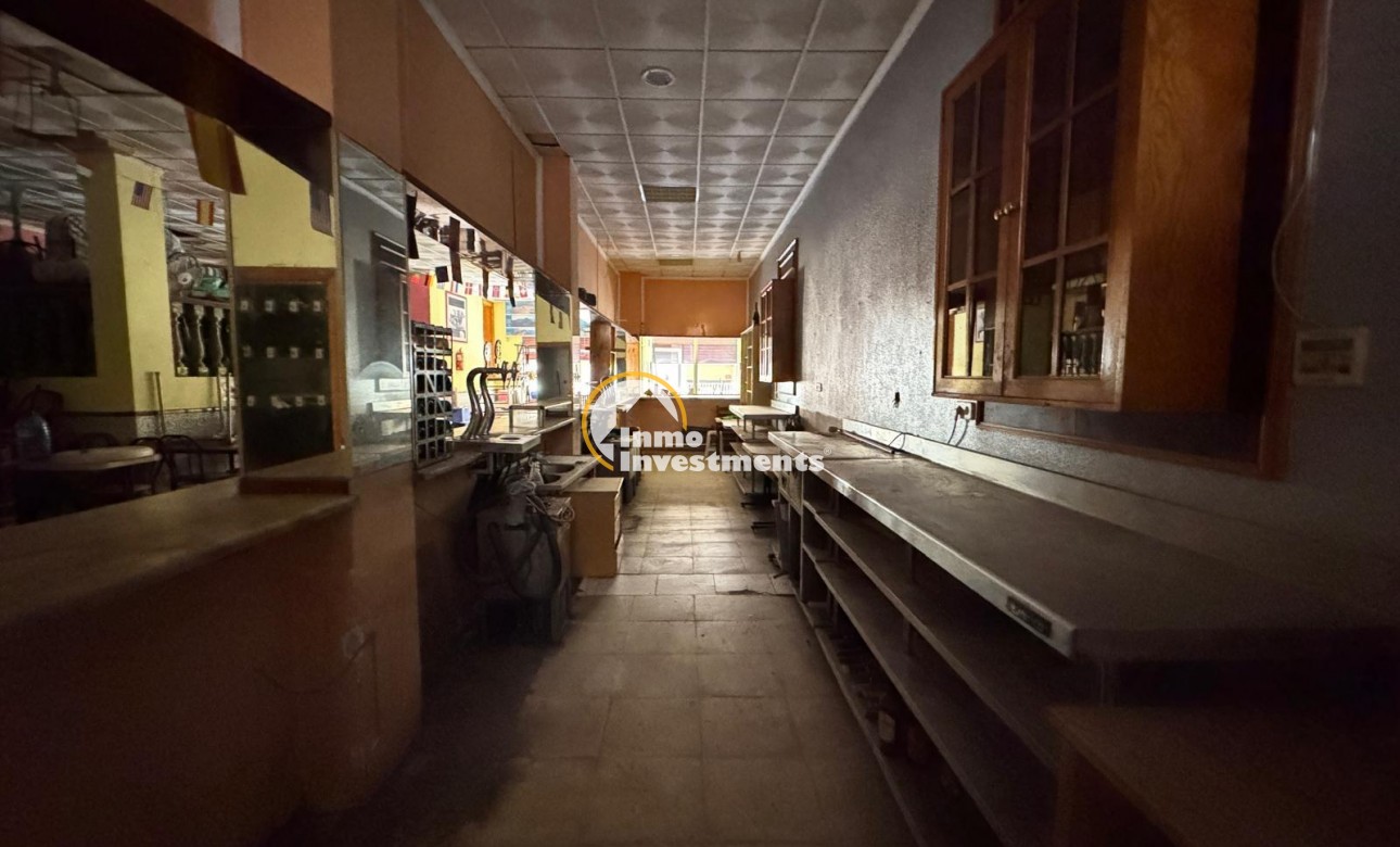 Bestaande bouw - Commercieel - Torrevieja - Playa del Cura