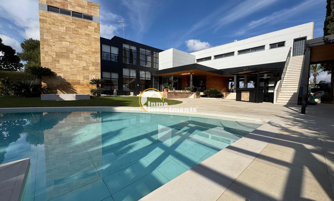 Bestaande bouw - Villa - Orihuela Costa - Altos de Campoamor