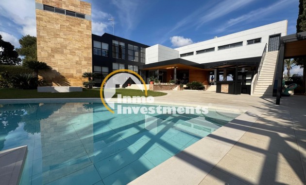 Bestaande bouw - Villa - Orihuela Costa - Altos de Campoamor