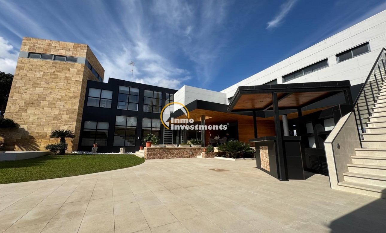 Bestaande bouw - Villa - Orihuela Costa - Altos de Campoamor