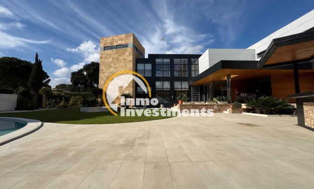 Bestaande bouw - Villa - Orihuela Costa - Altos de Campoamor