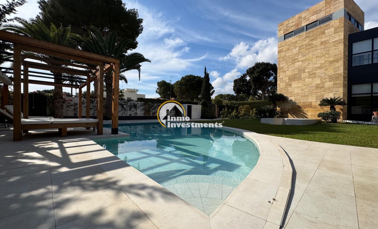 Bestaande bouw - Villa - Orihuela Costa - Altos de Campoamor