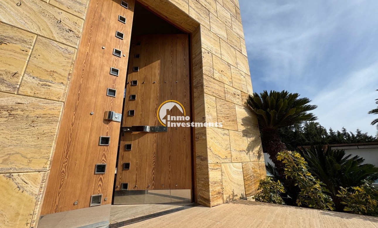 Bestaande bouw - Villa - Orihuela Costa - Altos de Campoamor