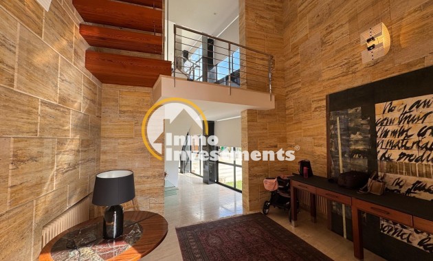 Bestaande bouw - Villa - Orihuela Costa - Altos de Campoamor