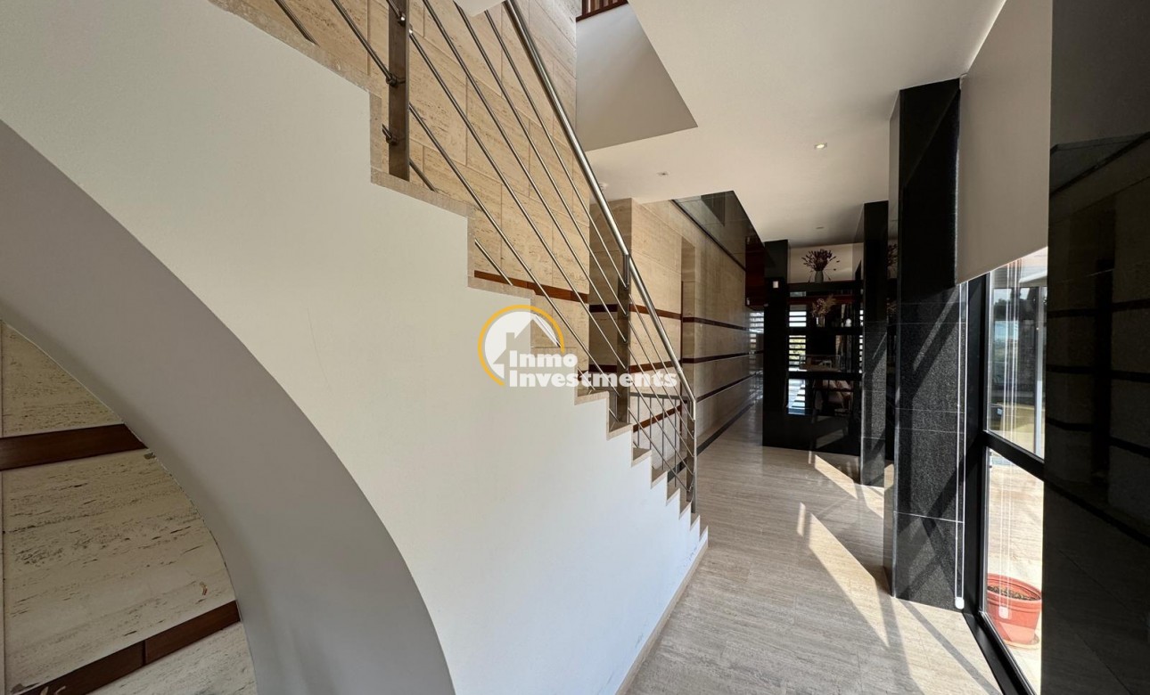 Bestaande bouw - Villa - Orihuela Costa - Altos de Campoamor