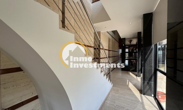 Bestaande bouw - Villa - Orihuela Costa - Altos de Campoamor